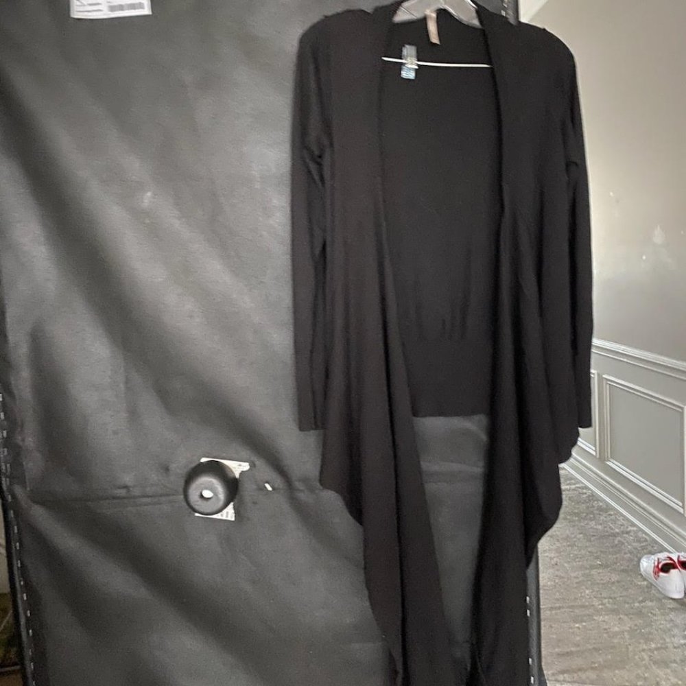 THYME MATERNITY WRAP TOP SIZE L